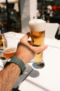 cerveza en un bar de guadalest